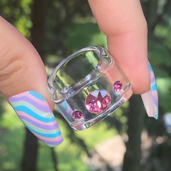 Transparent Lucite Statement Ring With Pink Swarovski Crystals, Modern Cube Ring - Picture 4 of 12